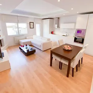https://anna-thomas-center-apt.catalonia-hotels.com